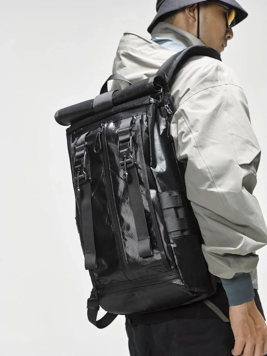 FOXBAT Tsunami タクティカル サイクリング バ - Cycling Commuter Backpack Laptop のレビューと価格